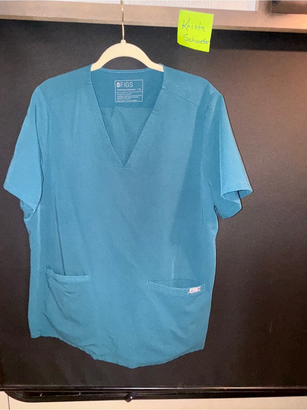 Figs Women's Teal Scrub Set. V-Neck Scrub Top